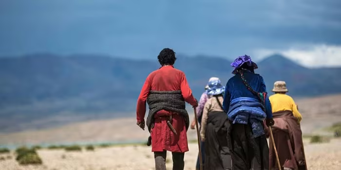 10 Days Kailash Pilgrimage Tour from Kathmandu, via Gyirong Port