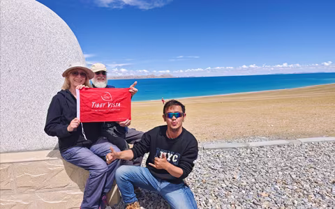 10 Days Chengdu Lhasa Yamdrok Xian Train Tour