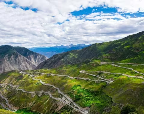 15 Days World-Class Overland Route: Chengdu to Lhasa via G318 National Highway