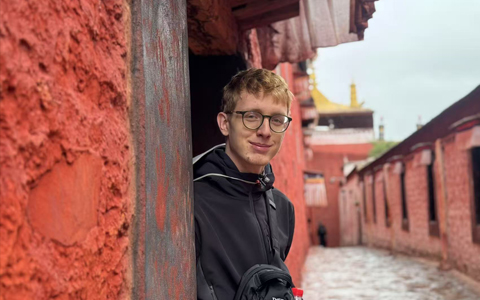 16 Days Hong Kong Chengdu Lhasa Xian Beijing Shanghai Tour