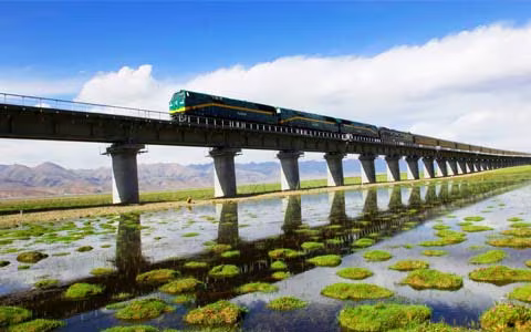 11 Days Shanghai Xining Lhasa Everest Base Camp Tour by Tibet Train 