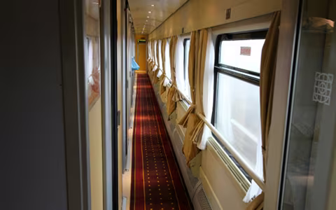 Tibet Train Ticket Classes: 3 Options, But Only 2 Recommended