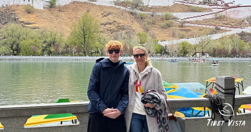 Visit Potala Palace with family.