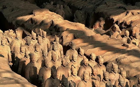 14 Days Hong Kong Chengdu Lhasa Xian Beijing Tour